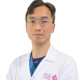 Photo of Dr. Oliver Hon Yiu